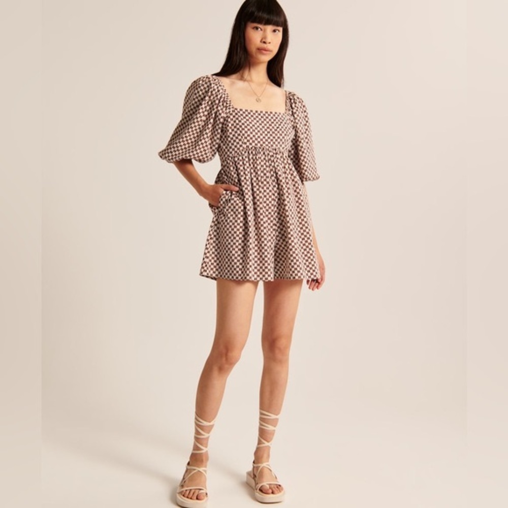 Abercrombie Romper Size Medium Tall